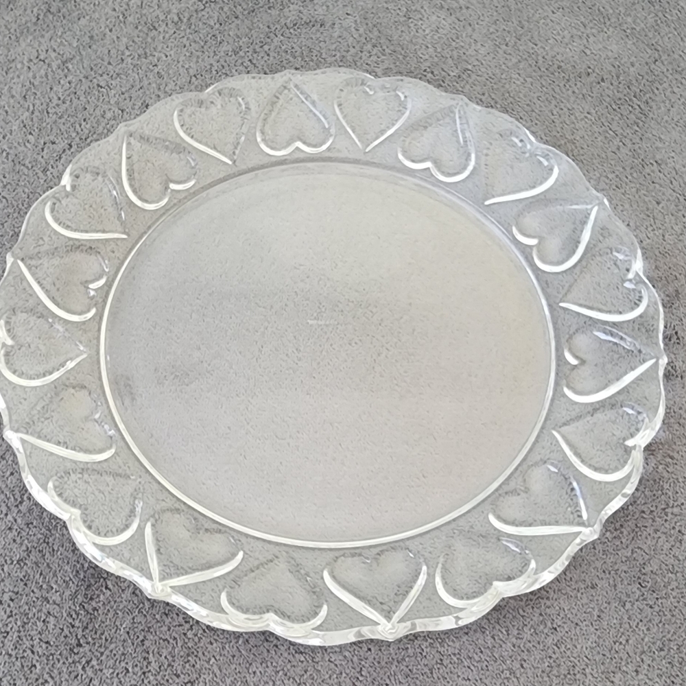 TIFFANY & CO. LARGE GLASS PLATTER PLATE HEARTS